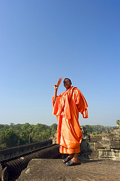 Monk at Angkor Wat temple, Cambodia, Southeast Asia, Asia