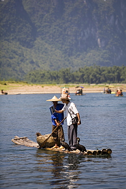 Bamboo raft tour on Li River (Lijiang), Guilin,China