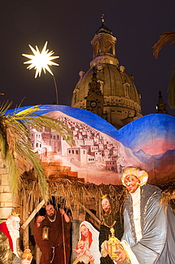 Nativity Scene at Christmas Market in front of Frauen Church at night, Neumarkt, Innere Altstadt, Dresden, Saxony, Germany, Europe