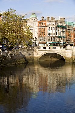 O'Connell Bridge on the Liffey River, Dublin, Republic of Ireland, Europe