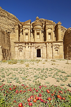 Al Deir (Ed Deir) (The Monastery), Petra, UNESCO World Heritage Site, Jordan, Middle East