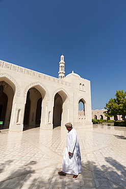 Sultan Qaboos Grand Mosque in Muscat, Oman, Middle East