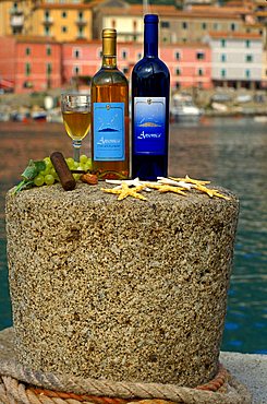 Ansonico white wine, Isola Del Giglio, Toscana, Tuscany, Italy