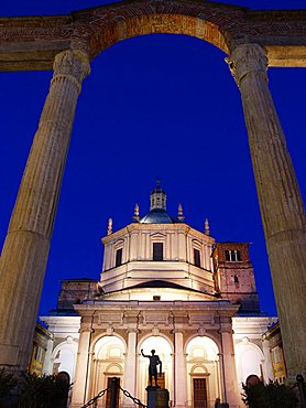 San Lorenzo church and columns at dusk, Milan, Lombardy, Italy, Europe