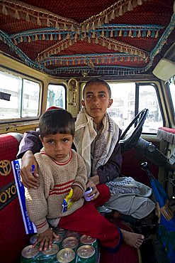 Yemenite children, Al Tawila, Yemen, Middle East  