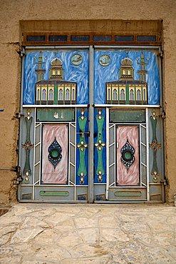 Main door, Tarim, Yemen, Middle East  