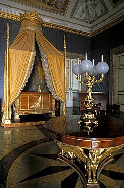 Royal bedroom, Reggia di Caserta, Caserta, Campania, Italy