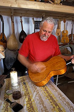 Lute-maker, Praiano, Campania, Italy