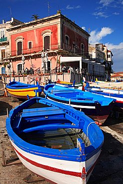 Foreshortening, Aci Trezza, Sicily, Italy