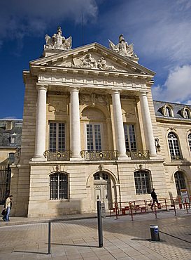 Place de la LibÃ©ration, Palais des Ducs et Etats, Dijon, Bourgogne, France, Europe