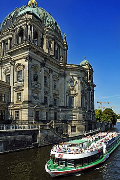 Berlin Cathedral and Spree river, Mitte quarter, Berlin, Germany, Europe