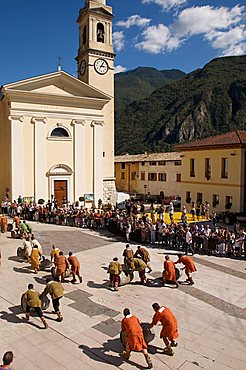 Barrel race in historic recalling Uva e Dintorni,  Sabbionara d'Avio, Bassa Vallagarina, Trentino Alto Adige, Italy, Europe