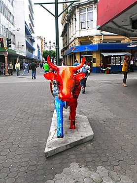 Cow Art, center of city, San Jose, Republic of Costa Rica, Central America