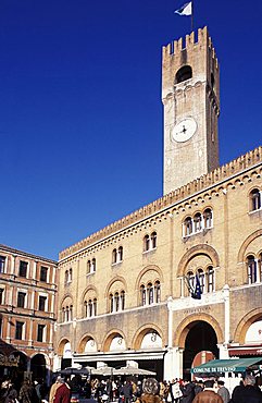 Piazza Signori and Palazzo del Podestà, Treviso, Veneto, Italy