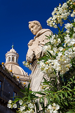 Statues of the cathedral of Catania and the dome of the Sant'Agata abbey, Catania, Sicily, Italy, Europe