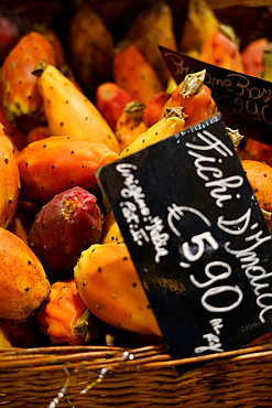 Fresh Sicilian prickly pears, Eataly foodstore, Milan, Lombardy, Italy, Europe