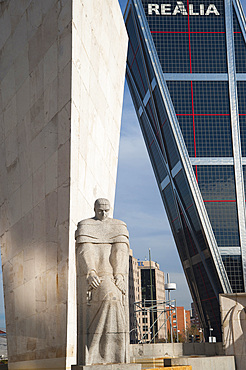 Kio Towers, Office Towers, Bank Bankia and Realia, Gate of Europe, Plaza de Castilla, Madrid, Spain