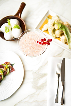 Still life of Bulgari cocktail with smoked mozzarella, seafood and fried vegetables at Il Bar inside Bulgari Hotel, Milan, Lombardy, Italy, Europe