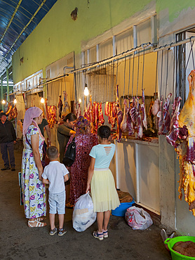 The traditional Bazaar. City Uzgen (Oesgoen, Usgen) close to the border to Uzbekistan. Asia, central Asia, Kyrgyzstan