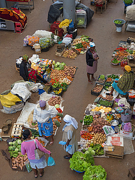 The market. Town of Assomada (Somada). Island of Santiago (Ilha de Santiago), Islands of Cape Verde in the equatorial Atlantic.