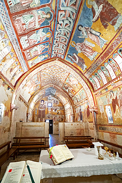 Oratory of San Pellegrino church, Interior, Frescoes, Bominaco, Caporciano, Abruzzo, Italy, Europe