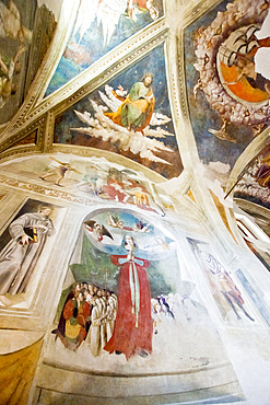 A Small Village of Art, The Chapel of Our Lady of Mercy, Frescoes by Giacomo Bonfini, Tortoreto Alta, Abruzzo, Italy, Europe