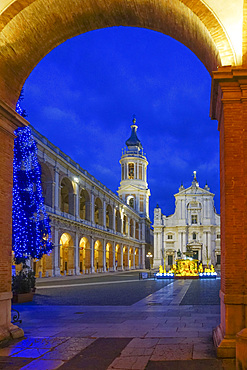 Crib, Christmas, Tree, Piazza della Madonna square, Sanctuary of Madonna di Loreto, Loreto, Marche, Italy, Europe