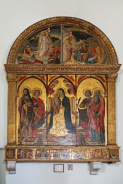 Collegiate Church of Saints Quirico and Giulitta, Interior, "Madonna Enthroned between the Saints" altarpiece by Sano di Pietro, UNESCO World Heritage Site, Val díOrcia, San Quirico díOrcia, Tuscany, Italy, Europe