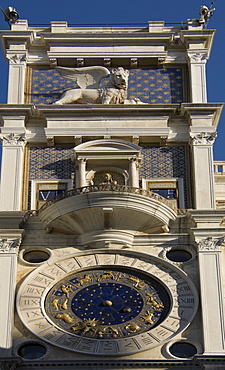 The Torre dell'Orologio, with clockwork figures when chiming, St. Marks Square, Venice, UNESCO World Heritage Site, Veneto, Italy, Europe