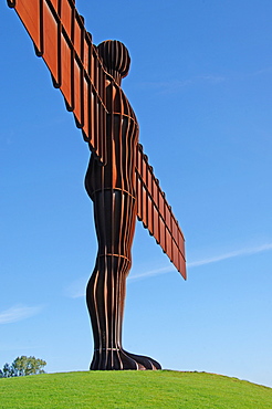 Angel of the North, by Antony Gormley, Gateshead, Tyne and Wear, England, United Kingdom, Europe