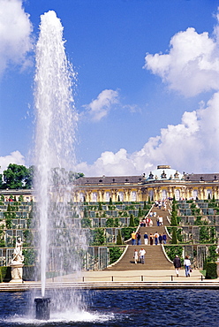 Fountain, Schloss Sanssouci (Sanssouci Palace), UNESCO World Heritage Site, Potsdam, Germany, Europe