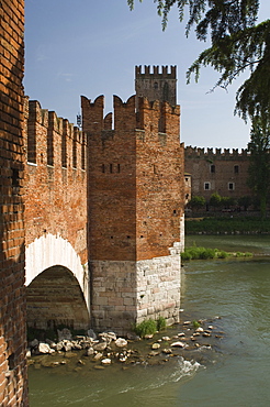 Ponte Scaligero, Verona, UNESCO World Heritage Site, Veneto, Italy, Europe