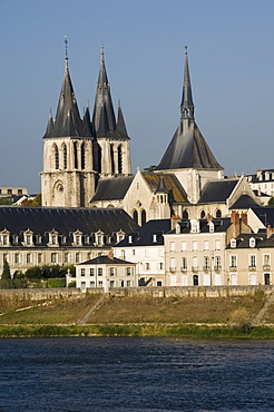 View across the River Loire to the town of Blois, Loir-et-Cher, Pays de la Loire, France, Europe