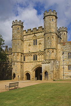 The entrance gatetower to Battle Abbey, site of the Battle of Hastings, 1066, Battle, East Sussex, England, United Kingdom, Europe