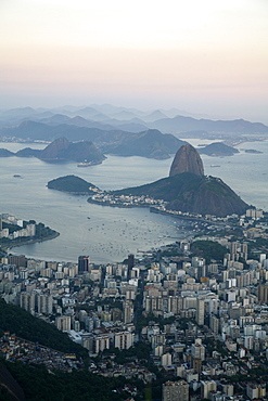 View of the Pao de Acucar (Sugar Loaf Mountain) and the Bay of Botafogo, Rio de Janeiro, Brazil, South America