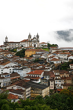 A view over the town of Ouro Preto from near the church of Sao Francisco de Paula, Ouro Preto, UNESCO World Heritage Site, Minas Gerais, Brazil, South America 