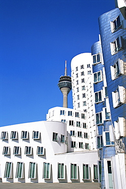 The Neuer Zollhof building by Frank Gehry at the Medienhafen (Media Harbour), Dusseldorf, North Rhine Westphalia, Germany, Europe