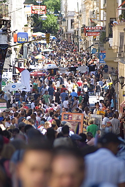 Sunday shopping and browsing at San Telmo Market, Buenos Aires, Argentina, South America