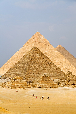 The Pyramids of Giza, Giza, UNESCO World Heritage Site, near Cairo, Egypt, North Africa, Africa