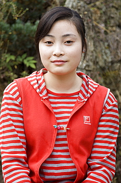 Portrait of a young Chinese woman, Huangshan City (Tunxi), Anhui Province, China, Asia