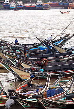 River life, passenger ferries, Yangon River, Yangon (Rangoon), Myanmar (Burma), Asia