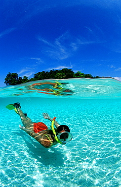 Skindiving, Skin diver, split image, Malaysia, Pazifik, Pacific ocean, Borneo, Sipadan