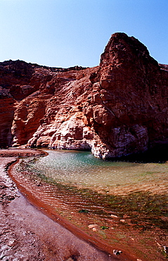 Volcanic spring beside Lac Assal, Lake Assal, Djibouti, Djibuti, Africa, Afar Triangle