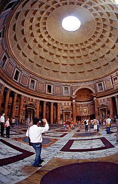 Pantheon, Italy, Rome, Piazza della Rotonda