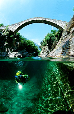 Scubadiving in a freshwater river, Switzerland, Tessin, Verzasca, Verzasca Valley, Verzasca river