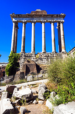 Temple of Saturn, Roman Forum, UNESCO World Heritage Site, Rome, Latium (Lazio), Italy, Europe