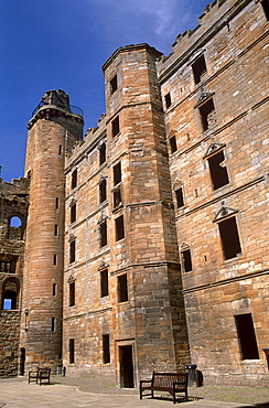 Interior facade, Linlithgow Palace dating from between the 15th and 16th centuries, West Lothian, Scotland, United Kingdom, Europe