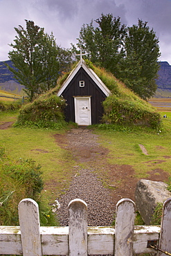 Small church at Nupsstadur, under Lomagnupur cliffs, dating from the 17th-century, in the care of the National Museum of Iceland, South Iceland, Polar Regions