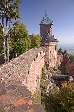 Haut-Koenigsbourg Castle, view of the exterior wall and keep overlooking the Alsace plain, from the grand bastion, Haut Rhin, Alsace, France, Europe