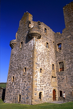 Scalloway Castle built by forced labour by Earl Patrick in 1600, Scalloway, Shetland Islands, Scotland, United Kingdom, Europe